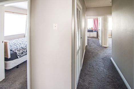 Photo of property in 11 Mcgregor Crescent, Masterton, 5810