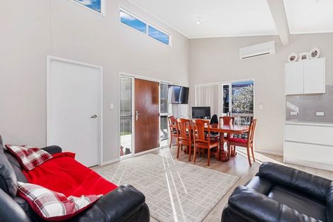 Photo of property in 37a Compton Street, Hillcrest, Auckland, 0627