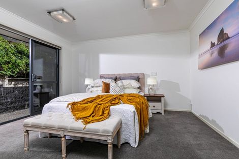 Photo of property in 4 Clapton Place, Henderson, Auckland, 0612