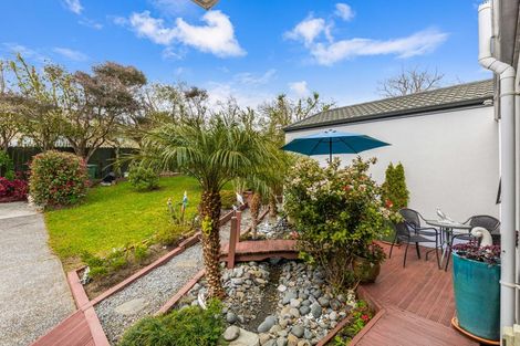 Photo of property in 52 Hewlett Road, Massey, Auckland, 0614