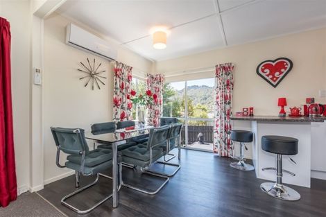 Photo of property in 12 Kopara Grove, Stokes Valley, Lower Hutt, 5019