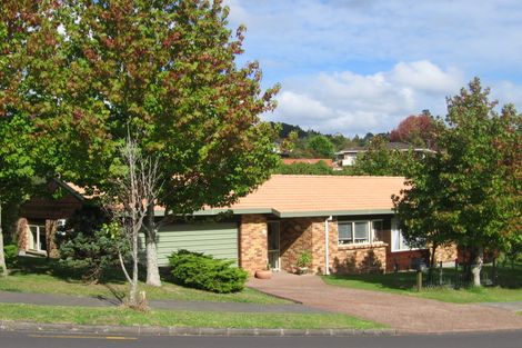 Photo of property in 12 Woodfern Crescent, Titirangi, Auckland, 0604