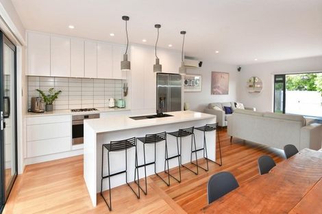 Photo of property in 49 Roseberry Avenue, Birkenhead, Auckland, 0626
