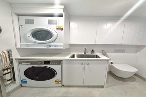 Photo of property in 12 Bayview Crescent, Duvauchelle, 7581