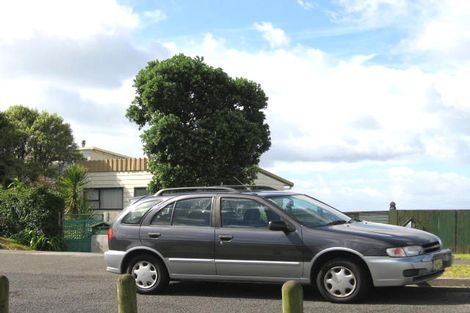 Photo of property in 51a Sunset Road, Totara Vale, Auckland, 0632
