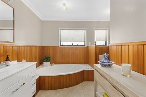 Photo of property in 4 Prince Avenue, Mount Maunganui, 3116