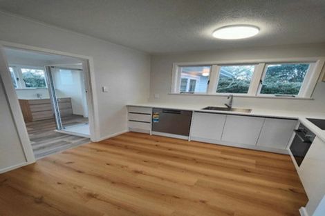 Photo of property in 48 Woodlands Crescent, Browns Bay, Auckland, 0630