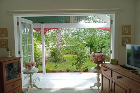 Photo of property in 86 Grey Street, Woodville, 4920