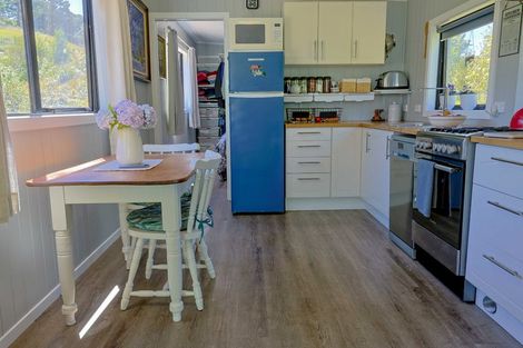 Photo of property in 245 Horokiwi Road, Horokiwi, Wellington, 5016