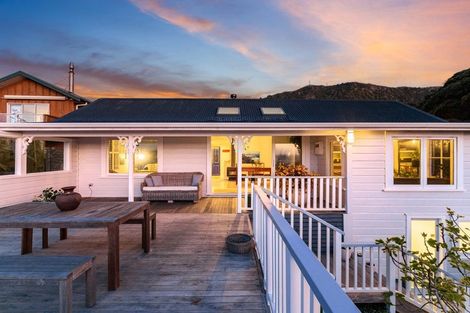 Photo of property in 3 Sand Track, Paekakariki, 5034
