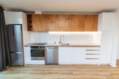 Photo of property in 23 Salamanca Road, Kelburn, Wellington, 6012