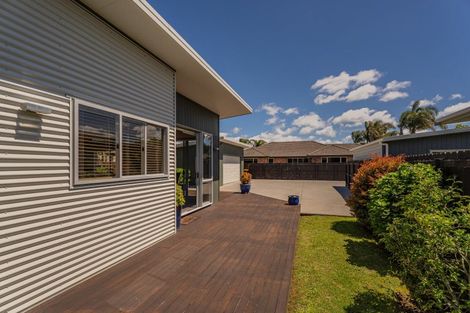 Photo of property in 20b Cholmondeley Crescent, Whitianga, 3510