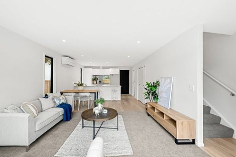 Photo of property in 354e Fergusson Drive, Heretaunga, Upper Hutt, 5018