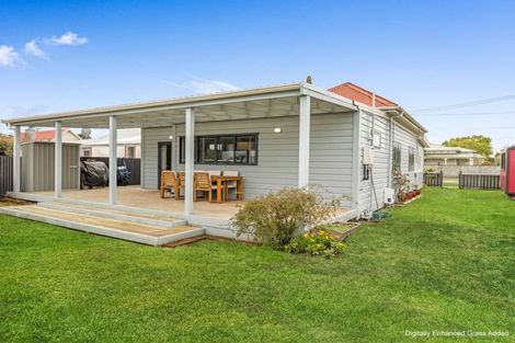 Photo of property in 1 Alexander Street, Whanganui, 4500
