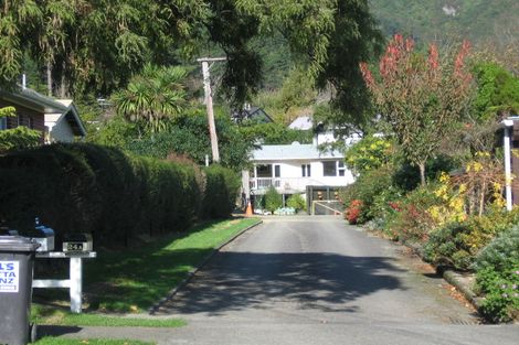 Photo of property in 26 Manuka Street, Stokes Valley, Lower Hutt, 5019
