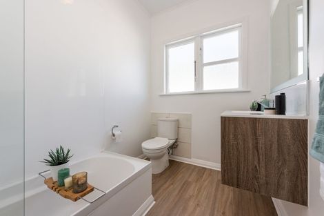 Photo of property in 349 Main Road, Tawa, Wellington, 5028