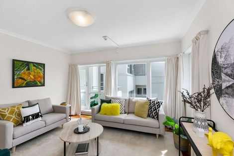Photo of property in Rehutai Flats, 268u5 Oriental Parade, Oriental Bay, Wellington, 6011