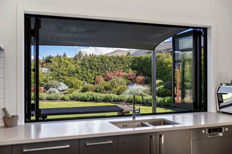 Photo of property in 49 Mount Nicholas Avenue, Wanaka, 9305