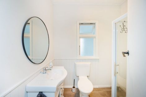 Photo of property in 12 Rata Street, Roslyn, Palmerston North, 4414