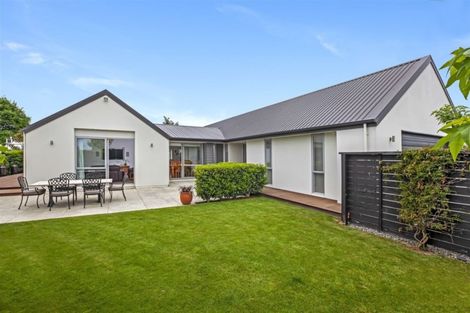 Photo of property in 17 Crown Close, Prebbleton, 7604