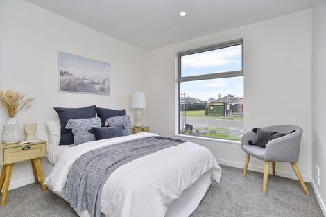 Photo of property in 18 Oakmill Drive, Casebrook, Christchurch, 8051