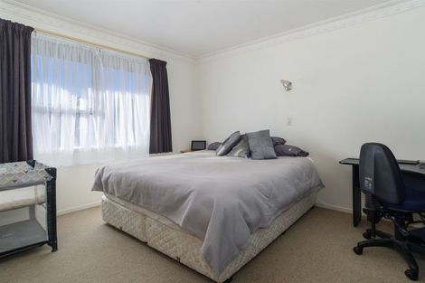 Photo of property in 17a Tupaea Place, Otumoetai, Tauranga, 3110
