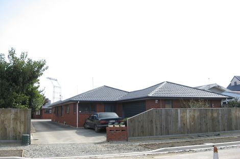 Photo of property in 83 Grafton Street, Waltham, Christchurch, 8011