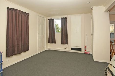 Photo of property in 18 Moffitt Street, Vogeltown, Wellington, 6021