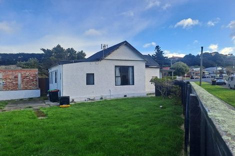 Photo of property in 10 Lochend Street, Musselburgh, Dunedin, 9013