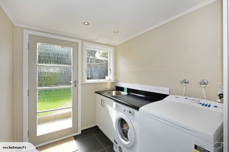 Photo of property in 21 Epuni Street, Hutt Central, Lower Hutt, 5011