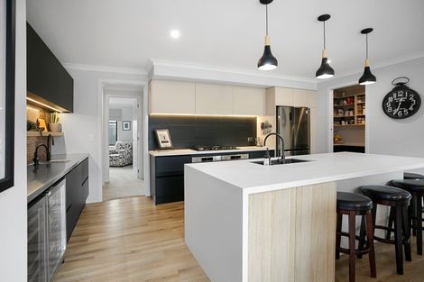 Photo of property in 14 Ruge Court, Cambridge, 3434