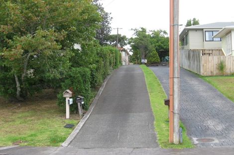 Photo of property in 1/50 Selwyn Crescent, Forrest Hill, Auckland, 0620