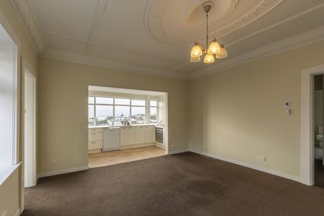 Photo of property in 14 Sugarloaf Road, Brooklyn, Wellington, 6021