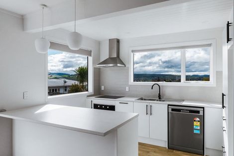 Photo of property in 38 Puriri Street, Hilltop, Taupo, 3330