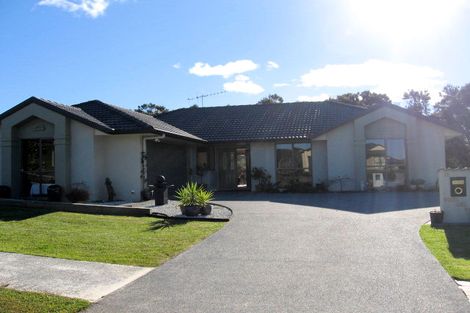 Photo of property in 16 Spinnaker Point, Haruru, 0204