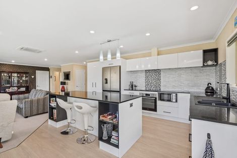 Photo of property in 2 Charlise Place, Onerahi, Whangarei, 0110