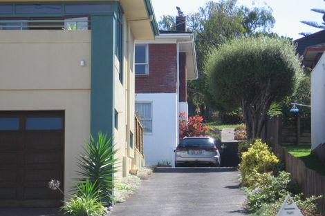 Photo of property in 1/48 Masterton Road, Rothesay Bay, Auckland, 0630