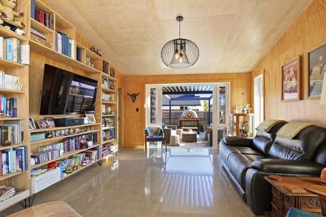 Photo of property in 21 Eyrewell Road, Pegasus, 7612