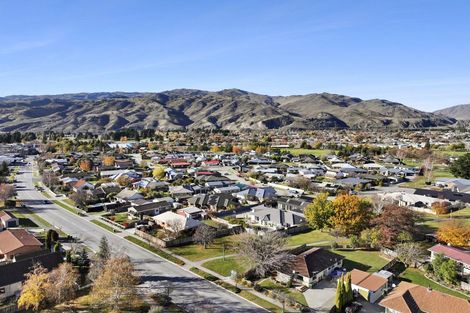 Photo of property in 15 Sarita Place, Cromwell, 9310