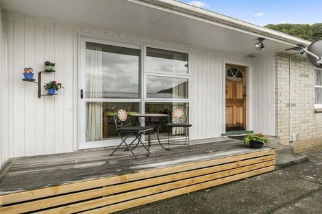 Photo of property in 1/15 Puriri, Wainuiomata, Lower Hutt, 5014