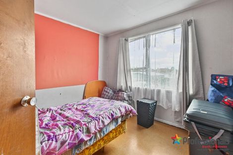 Photo of property in 22 Caringbah Drive, Papatoetoe, Auckland, 2025