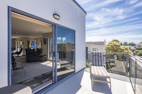 Photo of property in 379 Kapiti Road, Paraparaumu Beach, Paraparaumu, 5032