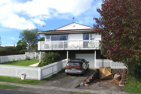 Photo of property in 5 Vanbrugh Place, Bucklands Beach, Auckland, 2014