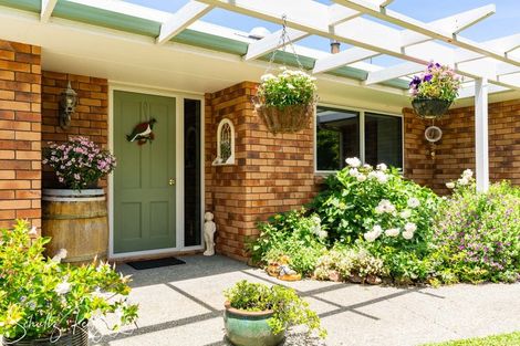 Photo of property in 11 Te Pahi River Drive, Paparoa, Maungaturoto, 0583