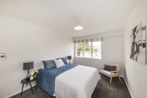 Photo of property in 12 Avon Terrace, Roslyn, Palmerston North, 4414