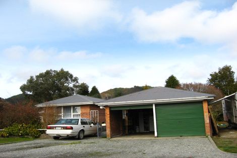Photo of property in 19- 21 Pitt Street, Reefton, 7830