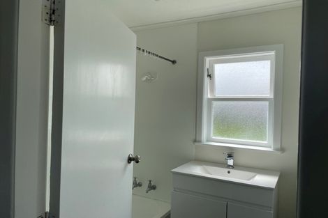 Photo of property in 7 Christmas Road, Manurewa, Auckland, 2102