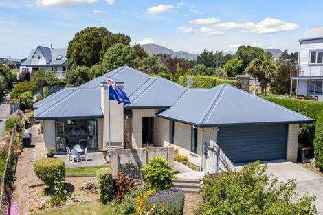 Photo of property in 21 James Drive, Diamond Harbour,  8971