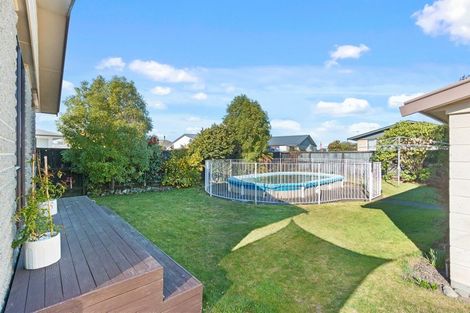 Photo of property in 11 Fairmont Place, Hornby, Christchurch, 8042