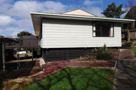 Photo of property in 11 Arde Place, Massey, Auckland, 0614